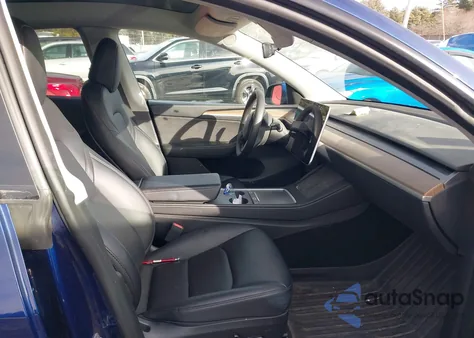 2023 Tesla Model Y Awd/Long Range Dual Motor All-Wheel Drive from USA, damaged, VIN 7SAYGDEE9PF758475